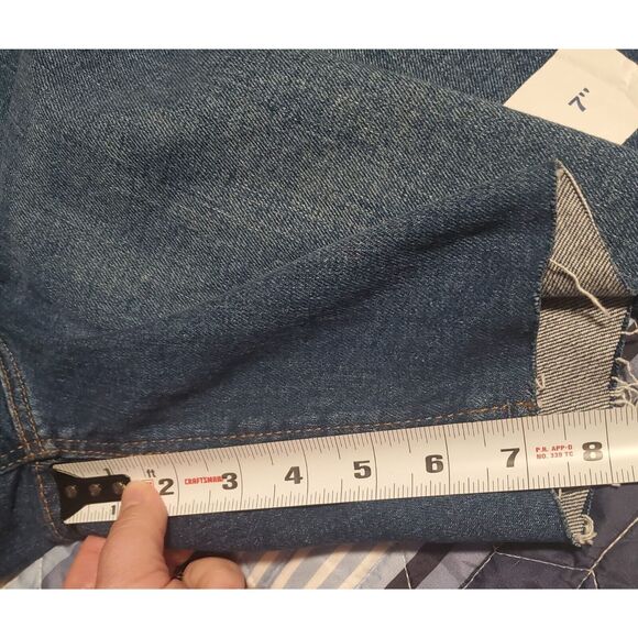 NEW Old Navy Plus Size 18 High Rise 7" Inseam Raw Hem Cut Off Shorts - Picture 10 of 10